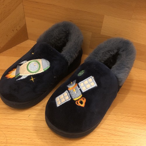 Kinderschuhe hausschuhe
